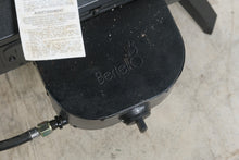 Load image into Gallery viewer, Bertello Grande Outdoor Gas Pizza Oven Black Portable Propane Pizza Maker
