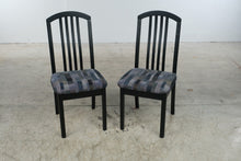 Load image into Gallery viewer, Set of 6 Postmodern Black Wood Slat Back Dining Chairs with Geometric Upholstery
