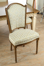 Load image into Gallery viewer, Bodart Mid Century Modern Dining Table and Chairs Set with Carved Base
