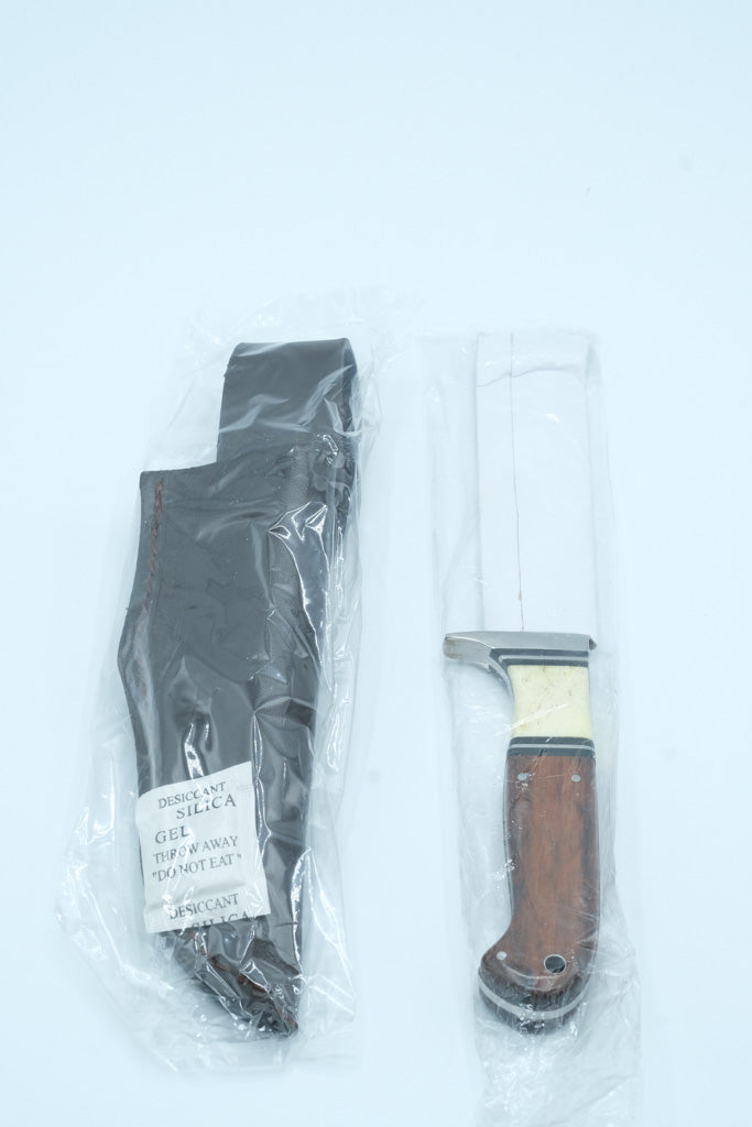 Boker Magnum Ouray Hunter Fixed Blade Knife – Model 02RY1050 – Wood Handle with Sheath