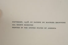 Load image into Gallery viewer, Rebecca Daphne du Maurier Vintage International Collectors Library Green Hardcover
