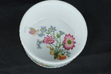 Load image into Gallery viewer, Le Faune Fireproof Porcelain Nesting Baking Bowl Set 4 Floral Butterfly France
