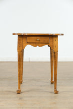 Load image into Gallery viewer, Ethan Allen Maple Porringer Side Table
