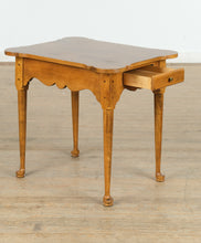 Load image into Gallery viewer, Ethan Allen Maple Porringer Side Table
