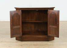 Load image into Gallery viewer, Ethan Allen Georgian Court Console Cabinet
