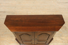 Load image into Gallery viewer, Ethan Allen Georgian Court Console Cabinet
