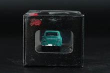 Load image into Gallery viewer, Malibu International VW Käfer (Beetle) – 1:87 Scale Die-Cast Model (Turquoise)
