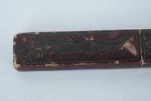 Load image into Gallery viewer, Vintage Shumate’s Tungsten Straight Razor with Original “Uncle Sam Razors” Box
