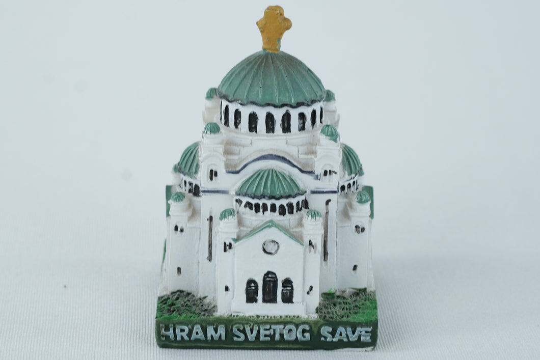 Miniature Souvenir of Hram Svetog Save (Church of Saint Sava) – Hand-Painted Resin Model
