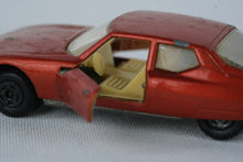Load image into Gallery viewer, Vintage 1971 Matchbox Superfast No. 51 Citroën SM – Made in England by Lesney
