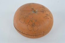 Load image into Gallery viewer, Vintage Hawaiian Ipu Gourd Container – Handcrafted &amp; Signed Kahalelaulko – 6”
