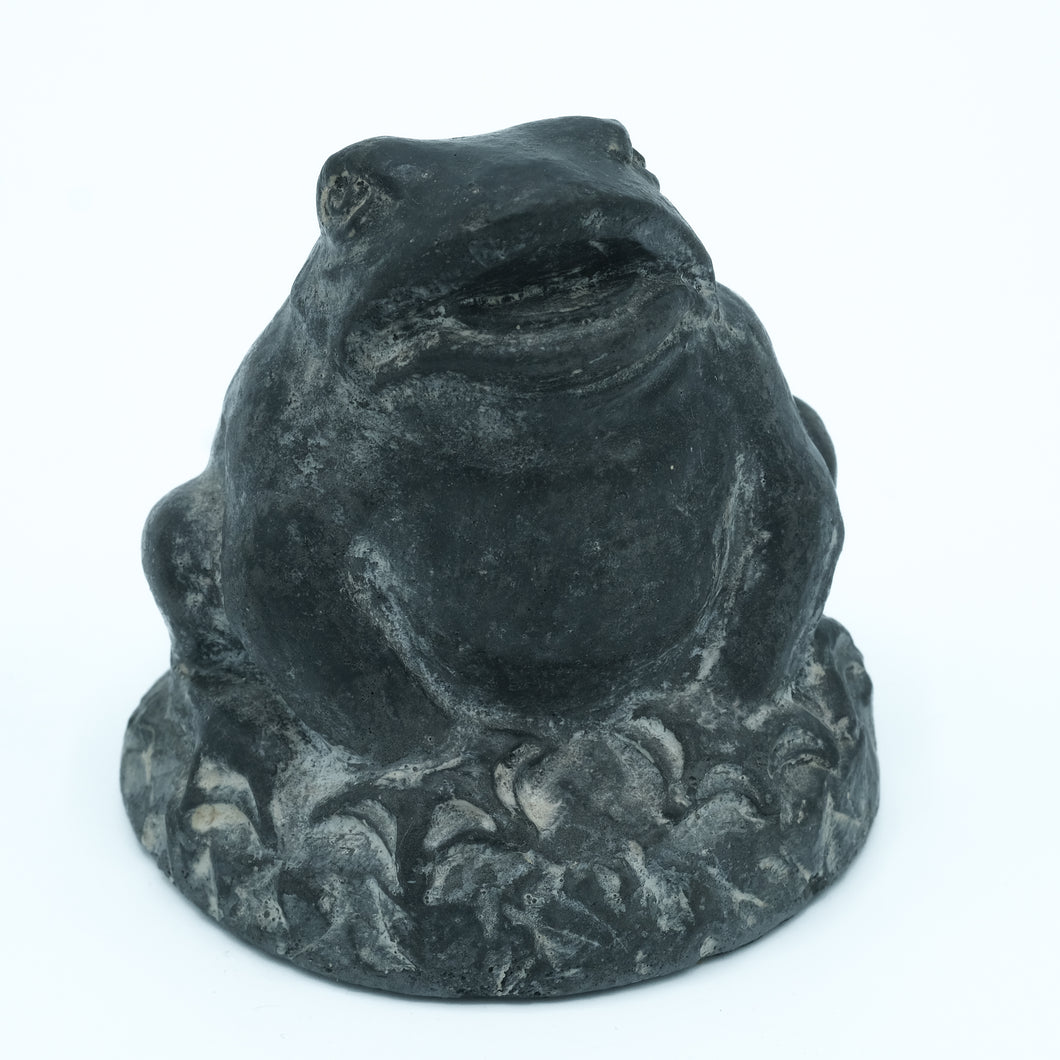 Frog Soapstone Sculpture - Wolf Sculptures - Canada