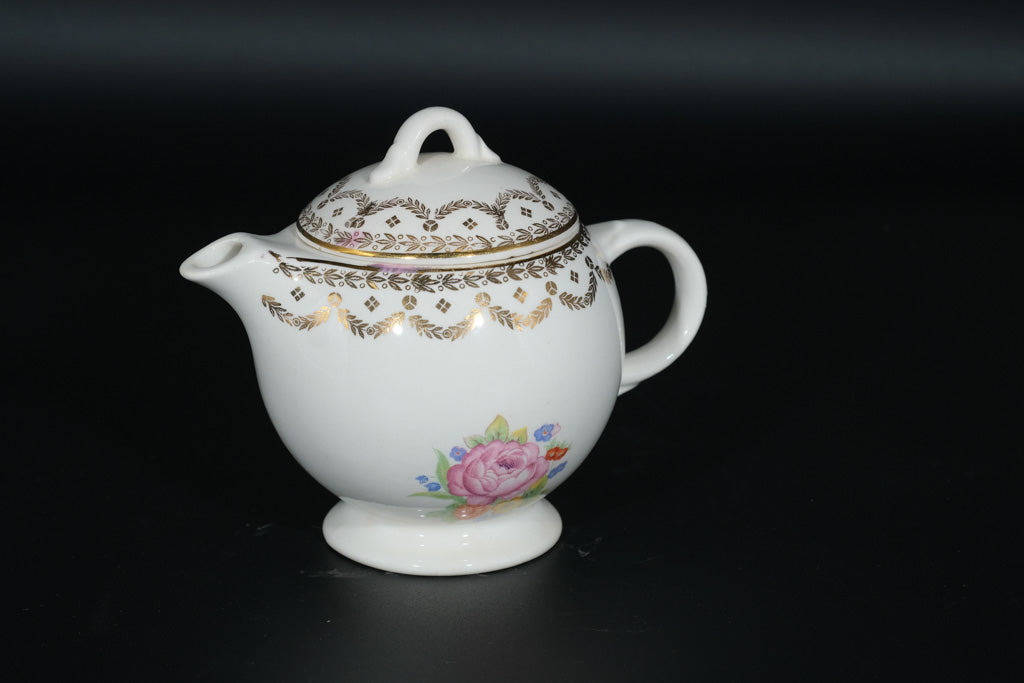 Carmen Lidded Creamer - American Homes Dinnerware