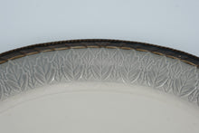 Load image into Gallery viewer, Fitz &amp; Floyd “Carrington” Large Oval Serving Platter – Embossed Leaf Border – 17.5" x 13"
