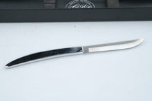 Load image into Gallery viewer, Carvel Hall Great Blades Vintage Stainless Steel Steak Knives Set of 4 USA Boxed
