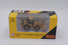 Load image into Gallery viewer, CAT 966G Series II Wheel Loader – 1:87 Scale Die-Cast Model by Norscot (2007)
