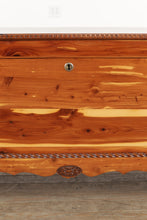 Load image into Gallery viewer, Cedar Blanket / Hope Chest/Trunk
