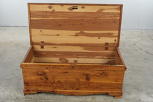 Load image into Gallery viewer, Solid Cedar Blanket Chest with Lock and Side Handles
