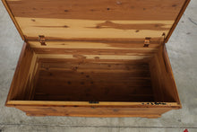 Load image into Gallery viewer, Solid Cedar Blanket Chest with Lock and Side Handles
