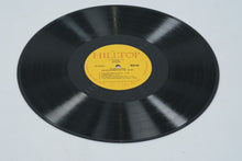 Load image into Gallery viewer, Charlie Rich Entertainer of the Year – Vintage Vinyl LP (Pickwick JS-6190, Stereo) – Country Pop Classics
