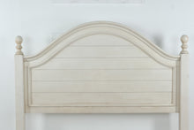 Load image into Gallery viewer, Chateau King Poster Bed by Standard Furniture

