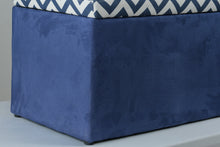 Load image into Gallery viewer, Navy Chevron Storage Bench / Trunk I.
