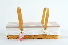 Load image into Gallery viewer, Home Accents “Holiday Traditions” Christmas Basket with Poinsettia Lid &amp; Fabric Liner
