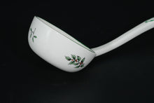 Load image into Gallery viewer, Spode Christmas Tree Ladle S3324-A2

