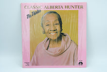 Load image into Gallery viewer, Alberta Hunter – Classic Alberta Hunter: The Thirties (1978, Stash ST-115) – Vintage Jazz/Blues Vinyl LP
