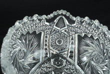Load image into Gallery viewer, Vintage LE Smith Comet in the Stars Clear Glass Bowl Sawtooth Rim 7.5 Inch

