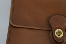 Load image into Gallery viewer, Vintage Coach Willis Satchel 9927 British Tan Glove Tanned Leather Crossbody - Online Only
