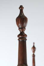 Load image into Gallery viewer, Thomasville Collector's Cherry Collection Queen Four Poster Bed
