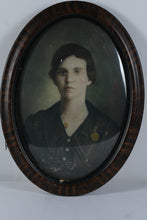 Load image into Gallery viewer, Antique Oval Convex Bubble Glass Portrait Woman Faux Grain Frame 22 Inch
