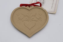 Load image into Gallery viewer, Brown Bag Cookie Art Heart Cookie Mold Set 1988 Hill Design
