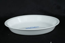 Load image into Gallery viewer, Corning Ware 9-Inch Pie Plate with Blue Cornflower Design (Model P-309)
