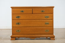 Load image into Gallery viewer, Cornwall 5-Drawer Bachelor&#39;s Chest by Pennsylvania Classics
