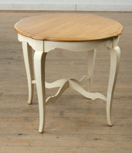 Load image into Gallery viewer, Country French 29&quot; Round Birch Accent Table - Ethan Allen
