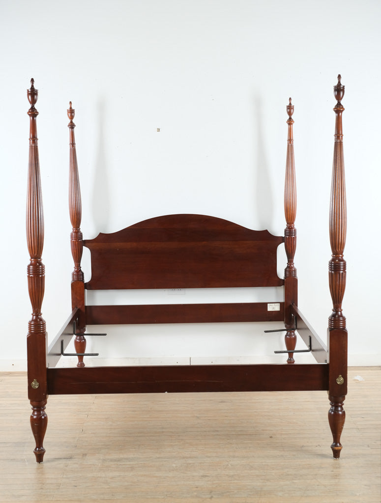 Craftique Heirloom Mahogany Reeded Queen Poster Bed – MEL Finish, 76.5