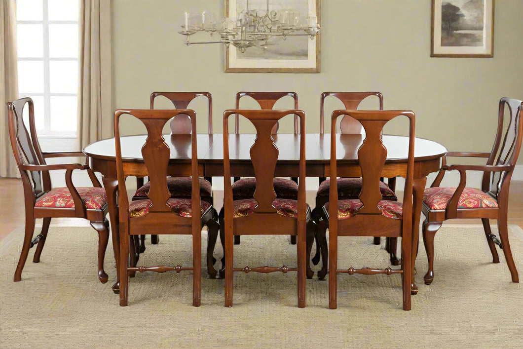 Craftique Heirloom Mahogany Dining Set- 8 Chairs & 3 Leaves