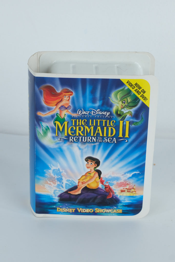 Disney The Little Mermaid II: Return to the Sea Penguin Figurine – McDonald’s Happy Meal Toy (2000) – With Original Clamshell Packaging