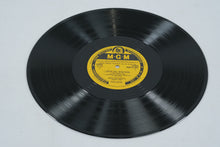 Load image into Gallery viewer, Doctor Zhivago Original Soundtrack LP – MGM CS 8007 (1965) – Maurice Jarre – Classic Film Score Vinyl
