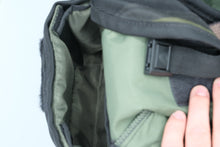 Load image into Gallery viewer, Domke F2 Original Camera Bag Black Made in USA Shoulder Bag

