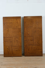 Load image into Gallery viewer, Drexel Bishopgate Collection Oak Dining Set – English Tudor Style
