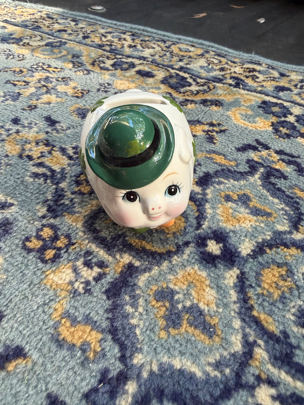 Lifton Shamrock Piggy Bank – Vintage Irish Pig Figurine with Green Hat & Clover Accents