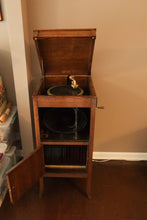 Load image into Gallery viewer, Antique Edison Disc Phonograph in Quarter-Sawn Tiger Oak Cabinet
