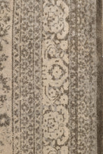 Load image into Gallery viewer, Elyse Wool Tufted Gray Rug - 8&#39; x 10&#39;
