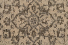 Load image into Gallery viewer, Elyse Wool Tufted Gray Rug - 8&#39; x 10&#39;
