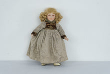 Load image into Gallery viewer, Vintage 1999 Russ Victorian Grace Erica Porcelain Doll Limited Edition 19 Inch
