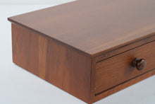 Load image into Gallery viewer, Ethan Allen Dresser Top Jewelry / Valet Box – American Expressions
