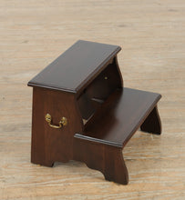Load image into Gallery viewer, Ethan Allen Georgian Court Mahogany Bedsteps

